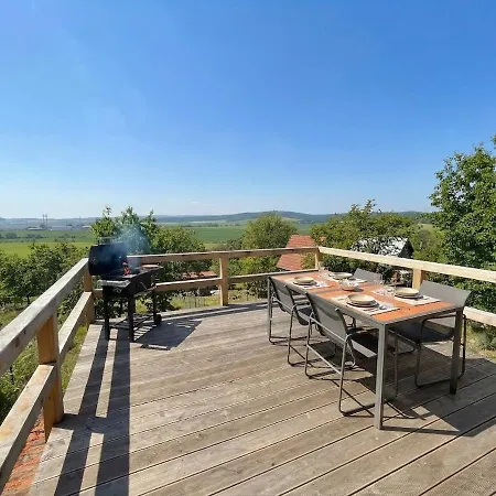 Ferienhaus Solar Cinema With Hot Tub In